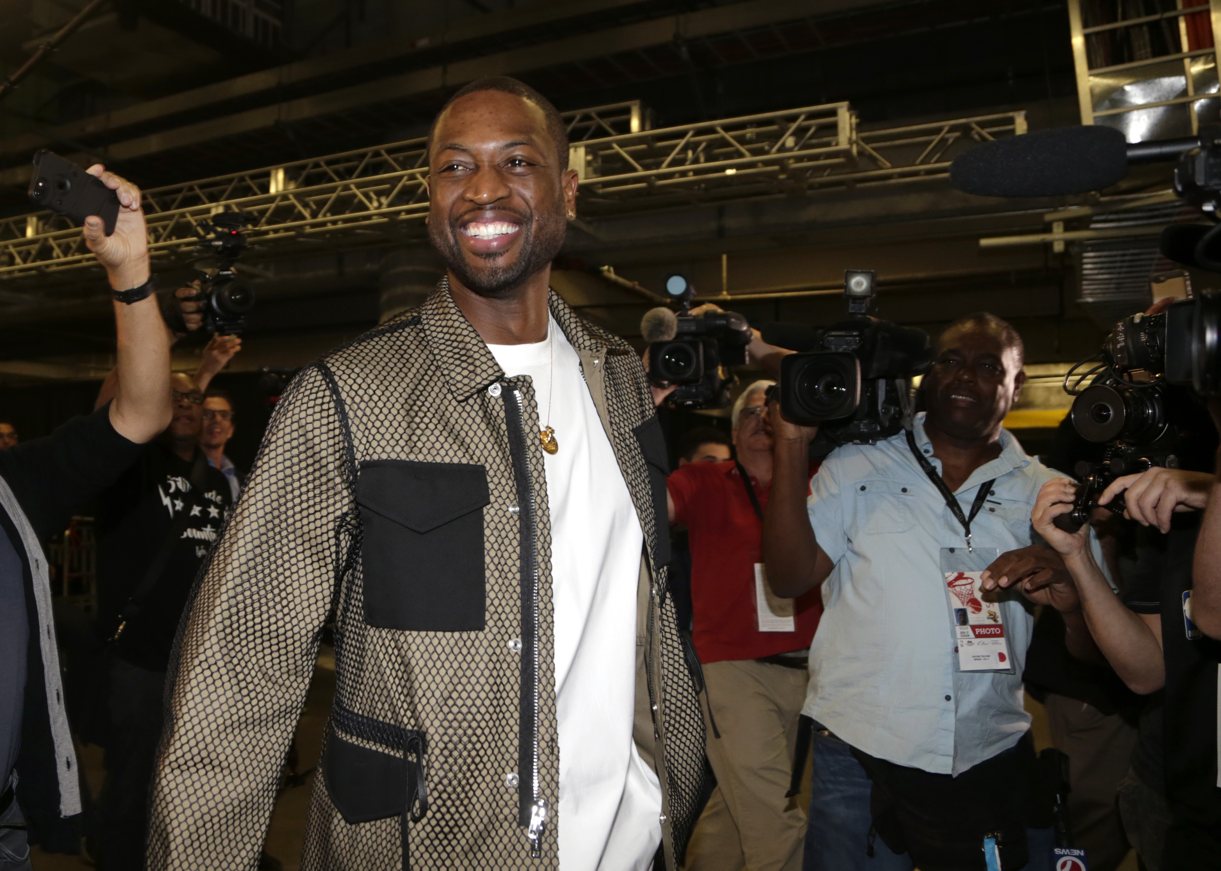 加时末段体能课后；迈阿密热火防线松动备战德甲；信心回归；训练强度明显提升的简单介绍