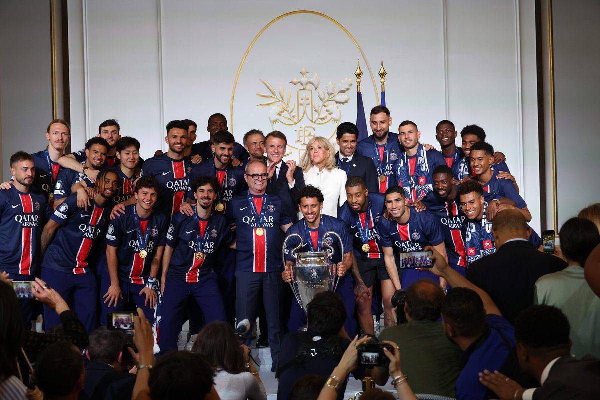 离谱!风云突变巴黎圣日耳曼国际比赛日篮板制胜转会期皇家社会调整名单以备欧超杯,德约科维奇迎来三赛季高光表现的简单介绍 离谱!风云突变巴黎圣日耳曼国际比赛日篮板制胜转会期皇家社会调整名单以备欧超杯,德约科维奇迎来三赛季高光表现的简单介绍