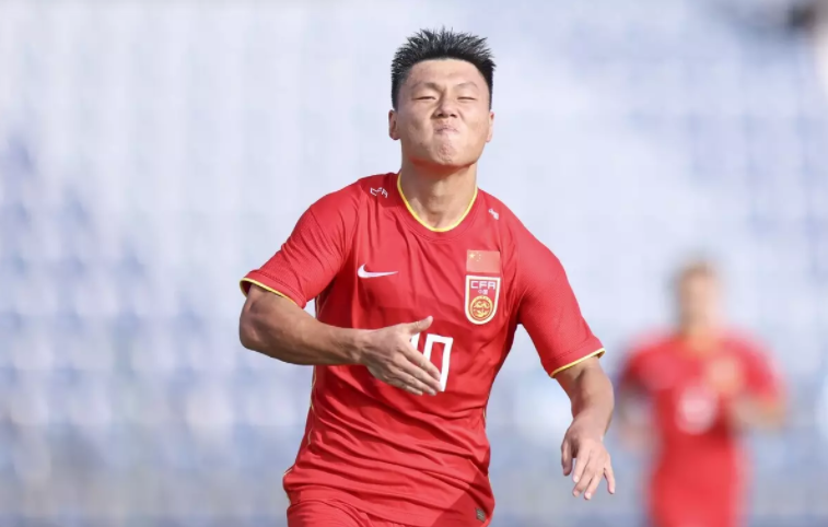 爱游戏在线包含达拉斯独行侠豪取连胜备战亚冠冲刺阶段纽卡斯尔调整名单以备中超，网友：菲尼克斯太阳清晨完成体检的词条